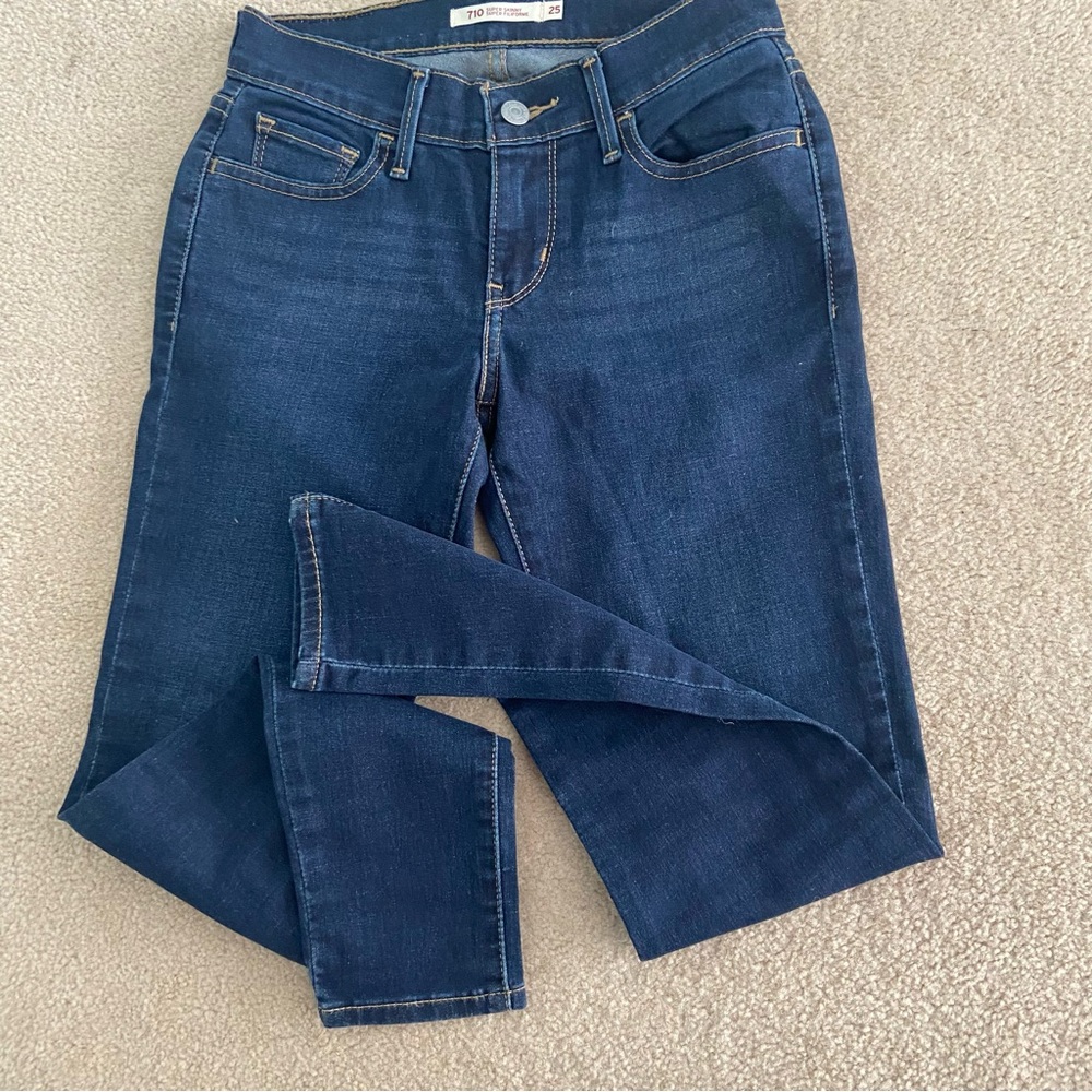Levi’s 710 Medium Wash Super Skinny Ankle Length Jeans, 25